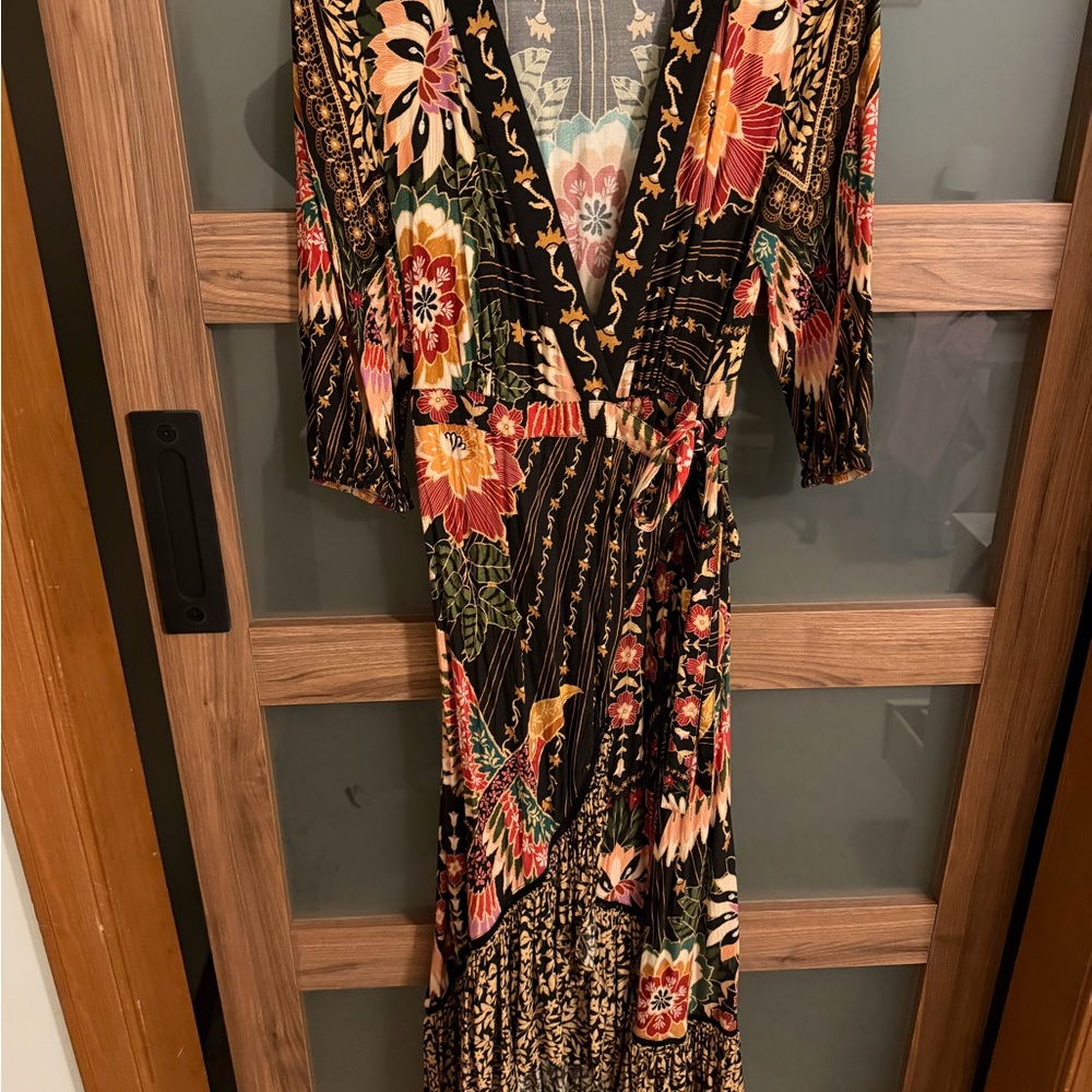 FARM Rio Black Floral Mid sleeve Sleeve Dress